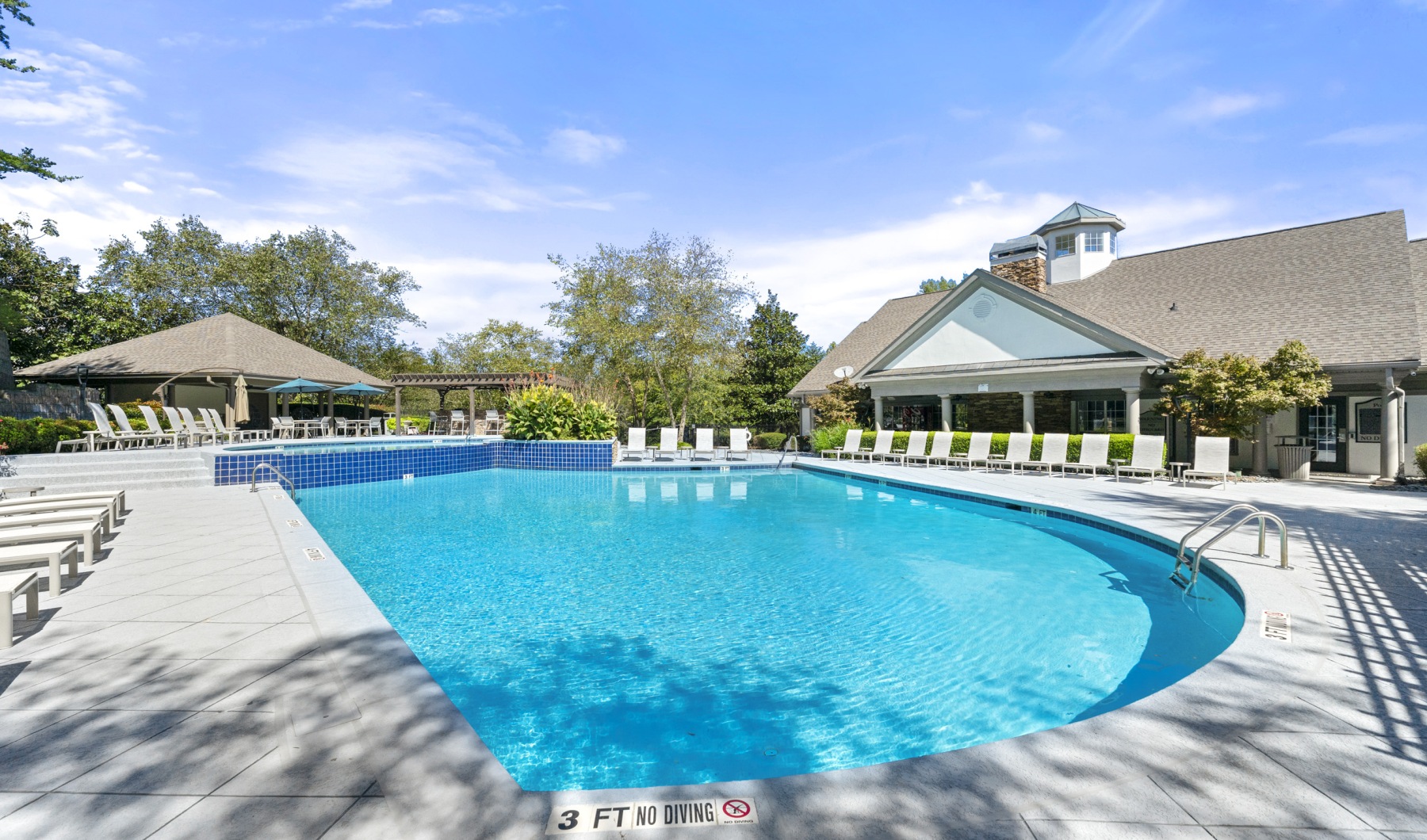 Find Your Place to Thrive pool Area